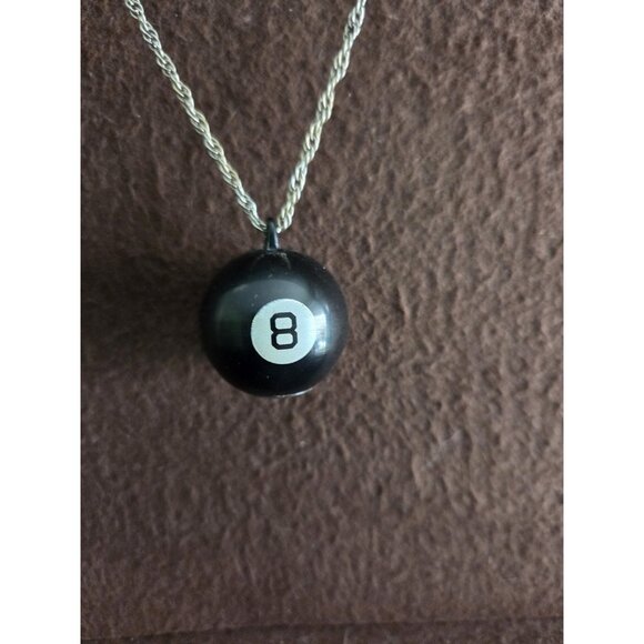 Vintage Retro Magic 8 Eight Ball Pendant Necklace 30 Inch Silver Chain Fortune - Picture 4 of 7